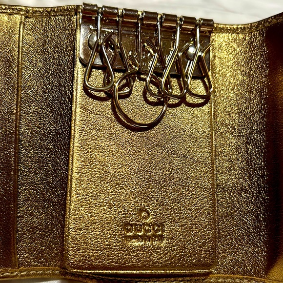 Gucci Coated Canvas Gold Leather Key Holder - Picture 8 of 11